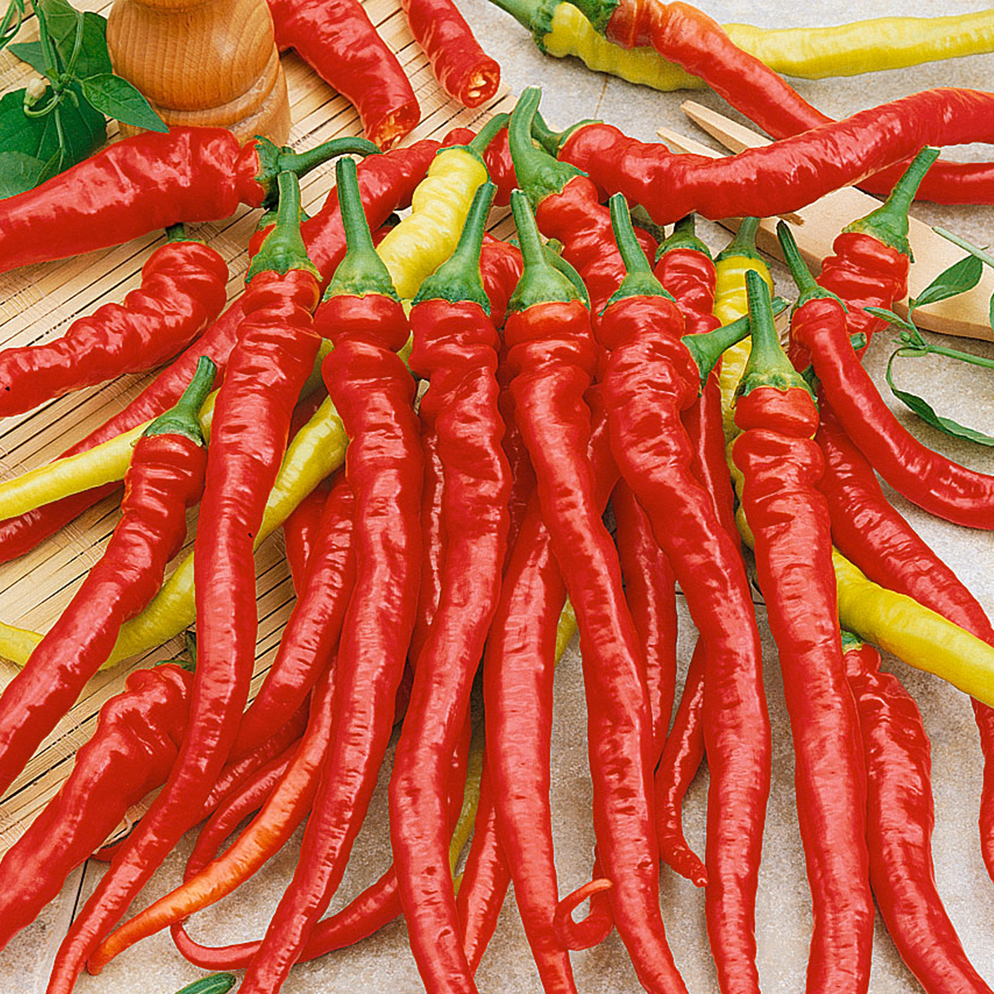 Ristra Cayenne F1 Hybrid Hot Pepper Seeds - 0.25 Oz - Gardening